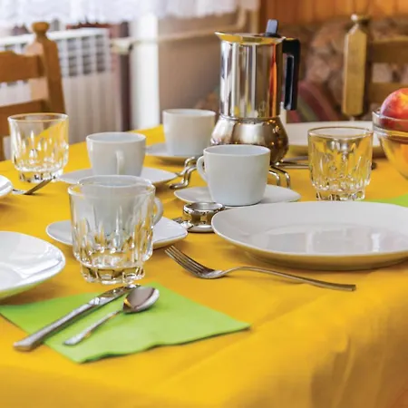 Apartment 2 Bedroom Pet Friendly In Kolavici