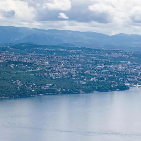 Apartment 2 Bedroom Pet Friendly In Kolavici *